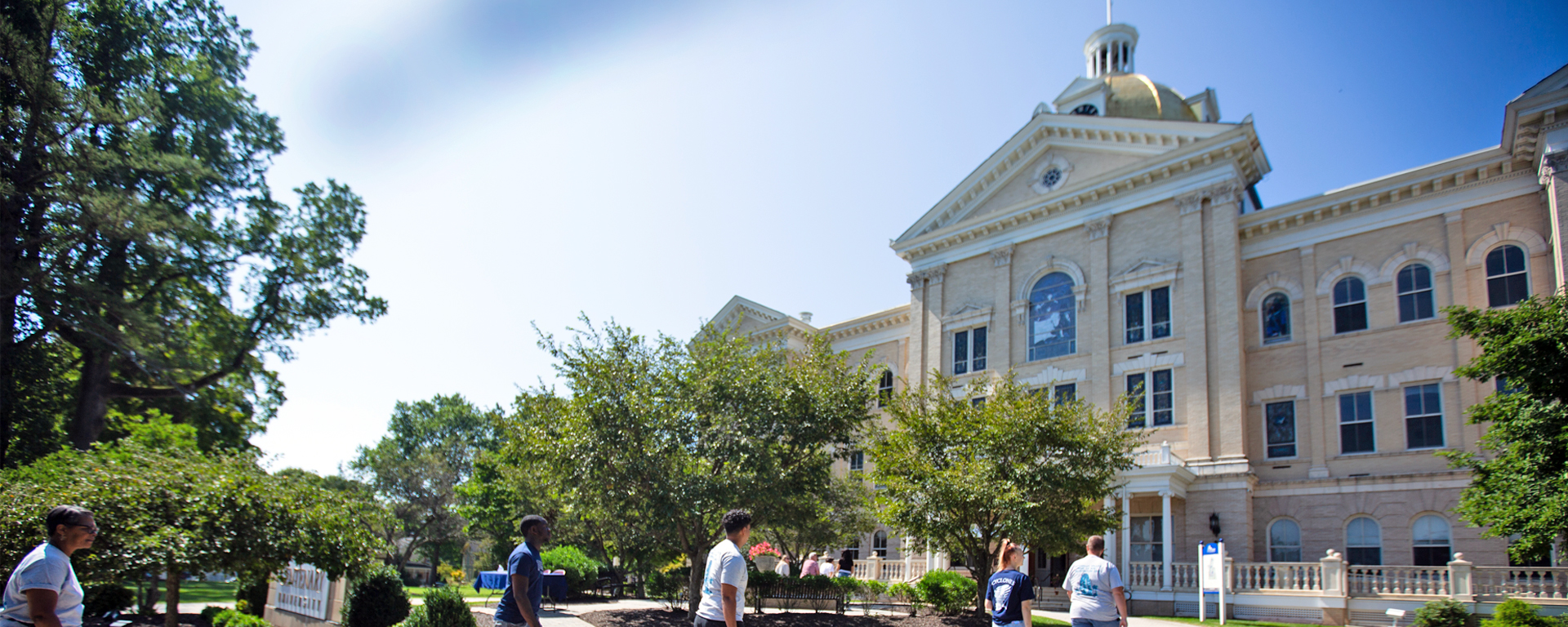 5_4-Campus-Community_Hero_JN-8205_1 Residence Halls